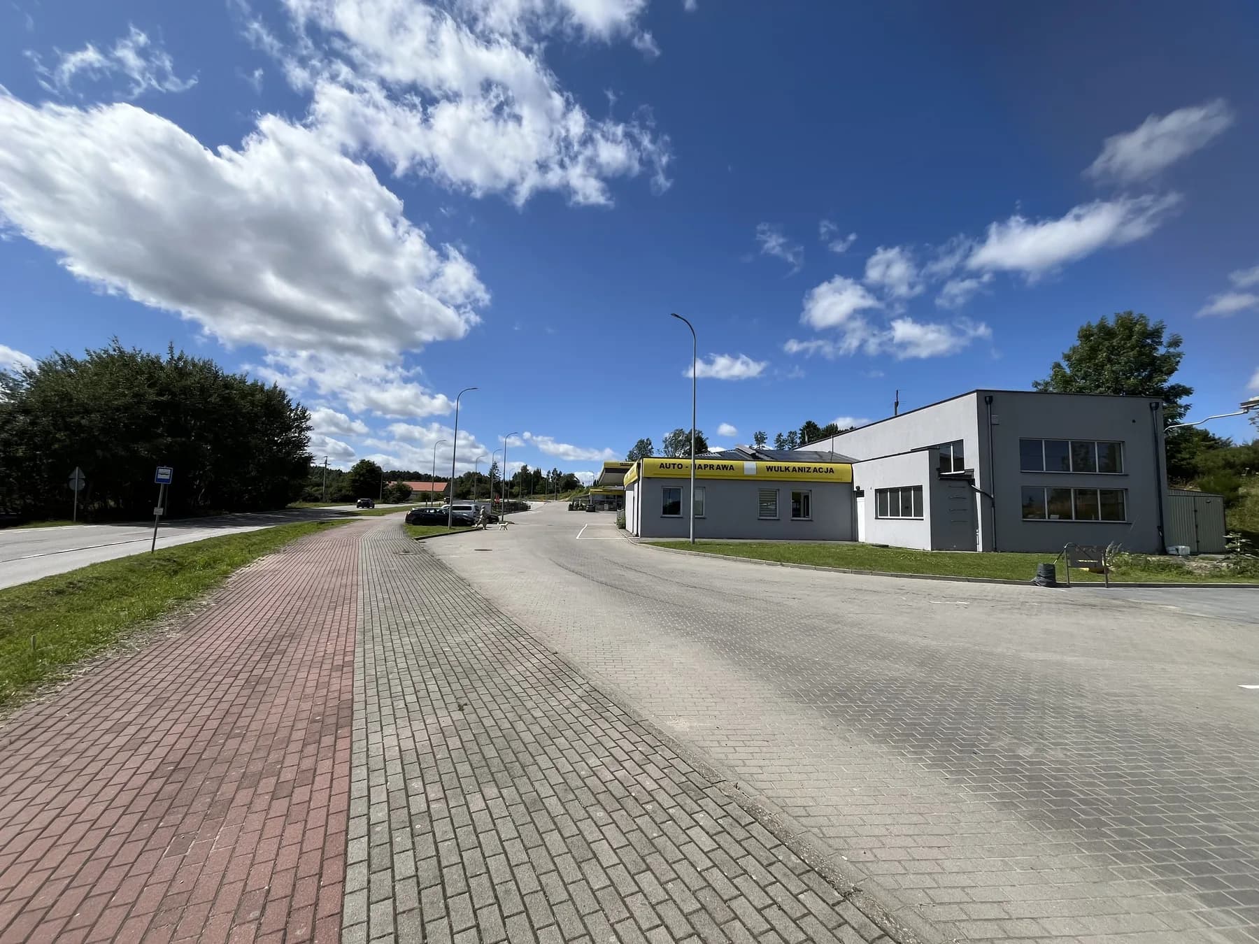 eCarService Szemud workshop and facilities